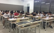 机电工程学院组织2017级新生参加《学生手册》考试